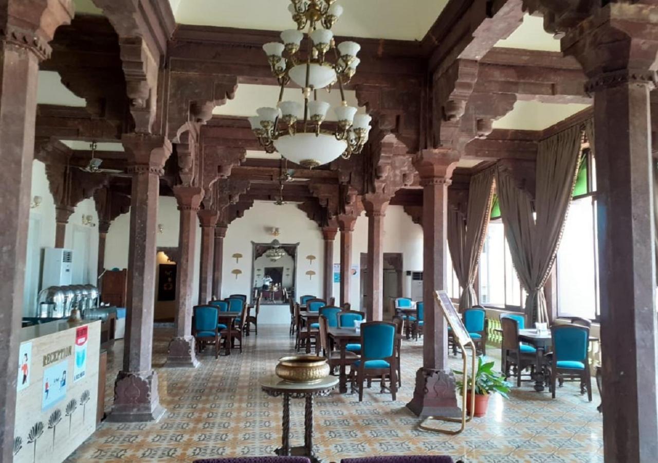 Mpt Sheesh Mahal, Orchha Hotel Exterior foto