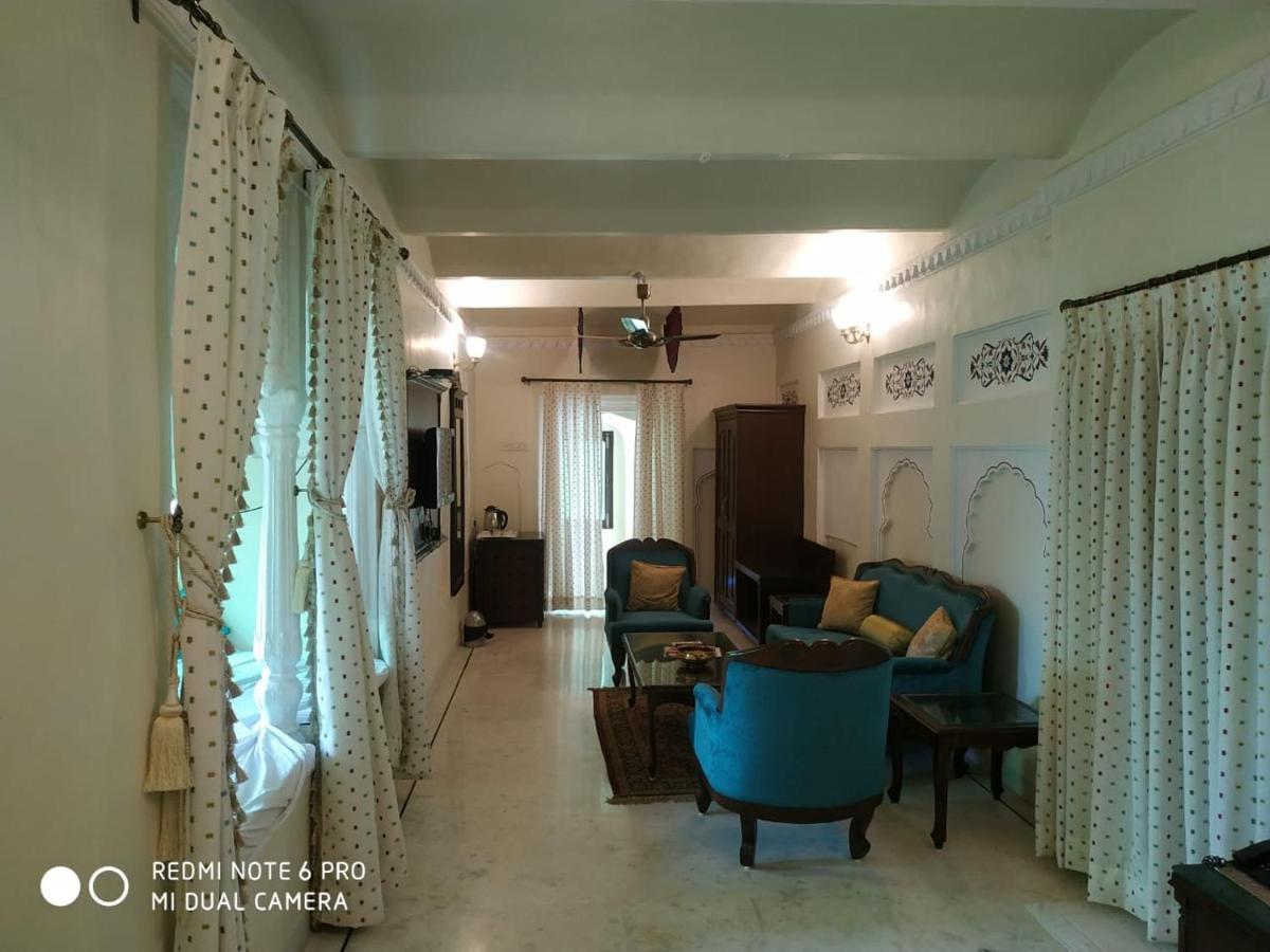 Mpt Sheesh Mahal, Orchha Hotel Exterior foto