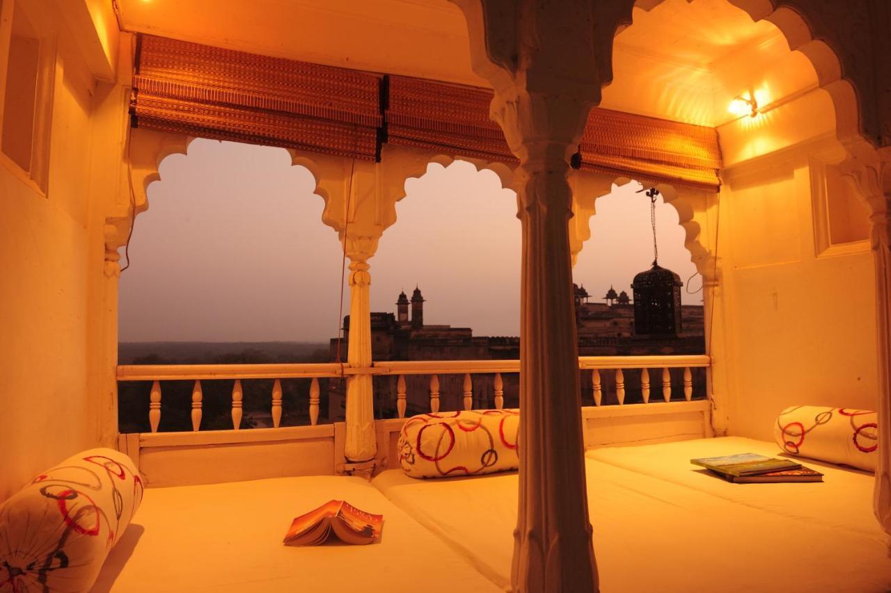 Mpt Sheesh Mahal, Orchha Hotel Exterior foto